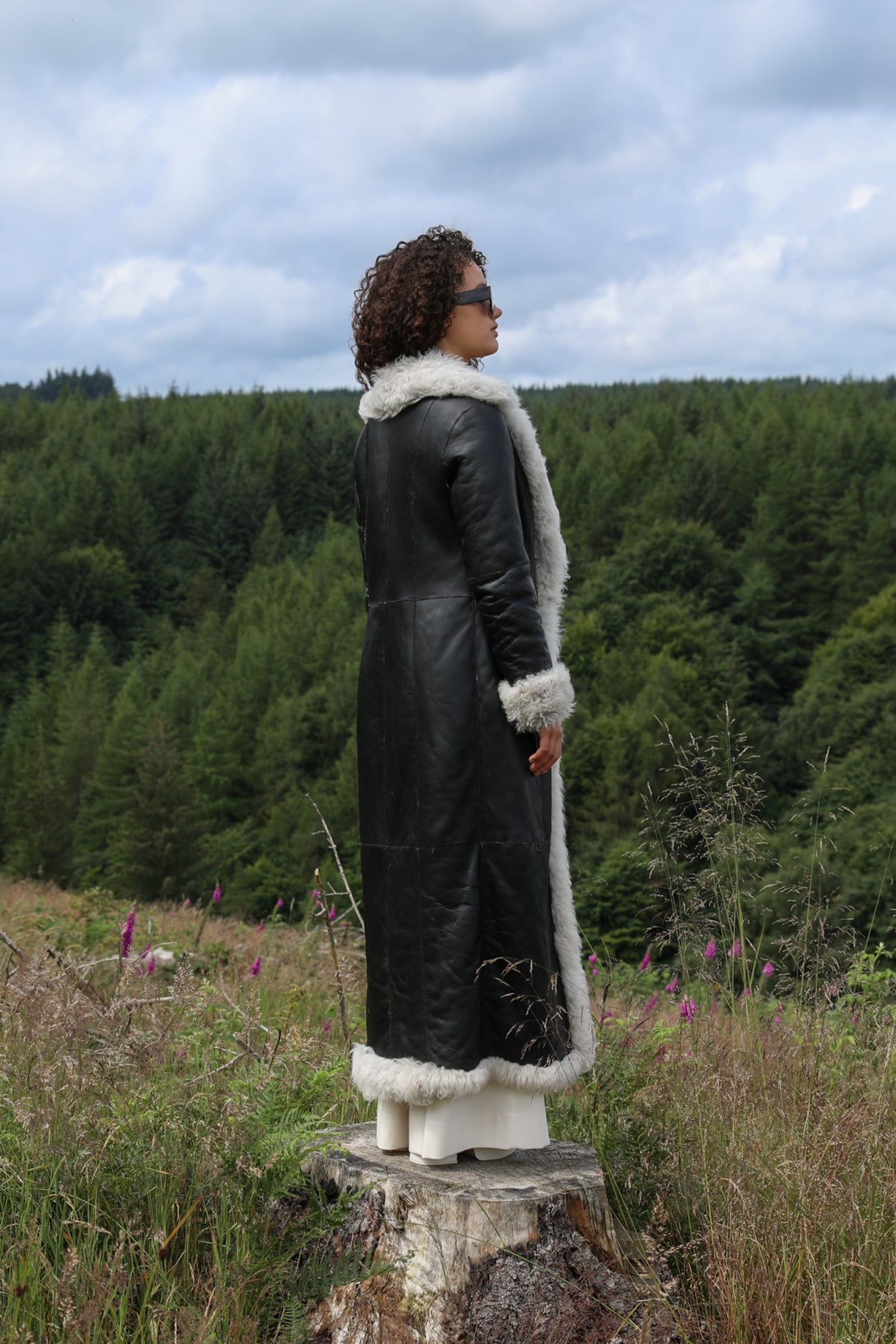 Single breasted shearling coat in black